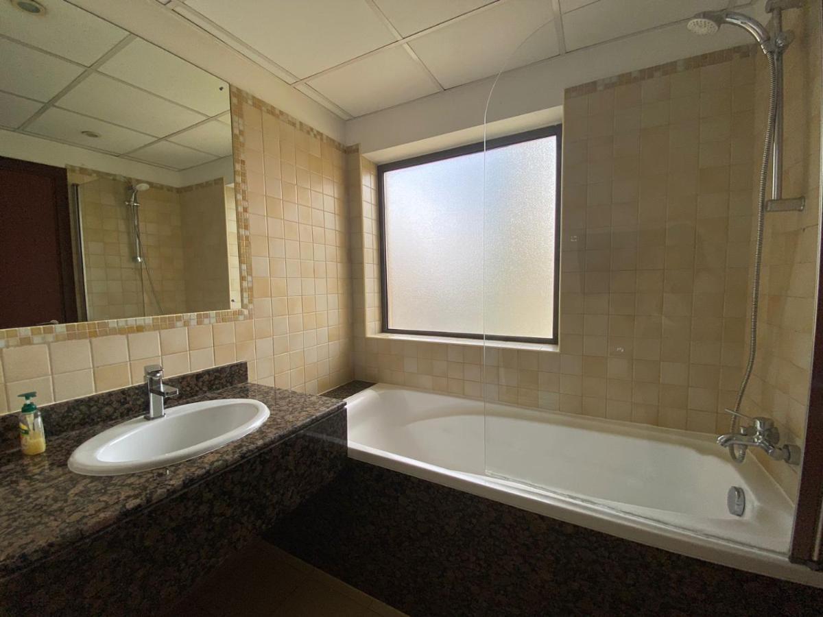 Al Mashreq Huge 2 Bedroom Rimal 1 Dubai Eksteriør bilde
